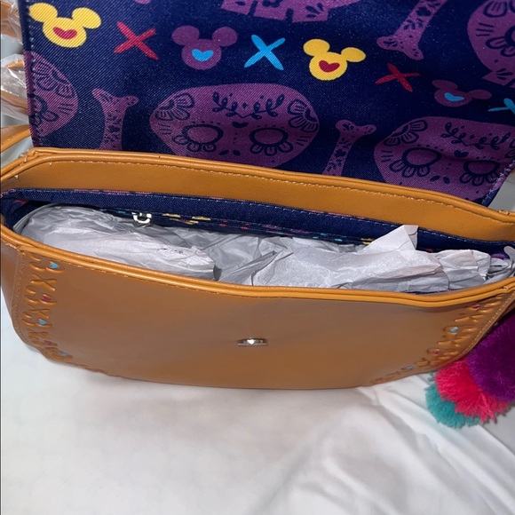 Disney Parks Epcot Mexico Minnie Mouse crossbody bag - Picture 5 of 5